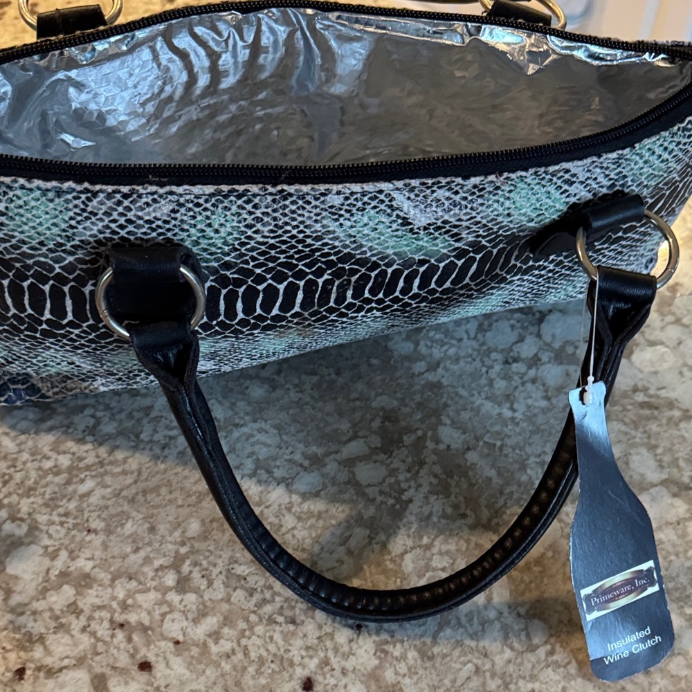 Chic Black and Green Insulated Wine Clutch.